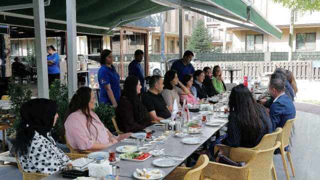 DÜZCE İŞ KULÜBÜ KURUM VE KURULUŞLARLA DİYALOG SAĞLIYOR