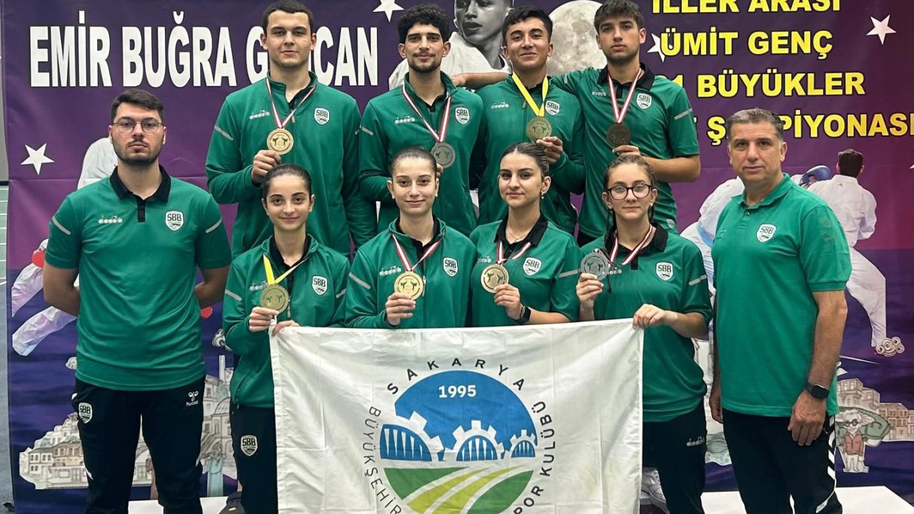 Büyükşehir sporcuları Bursa’da madalyaları topladı