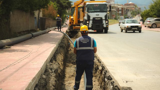 Geyve Alifuatpaşa ve Tepecikler’in 2 bin 500 metrelik içme suyu hattı yenilendi