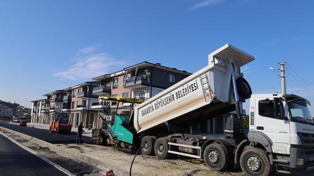 Arifiye Osmangazi Caddesi yeni yüzüne kavuşuyor