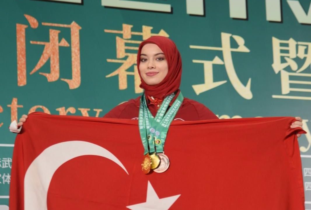 Büyükşehir sporcuları Çin’de Dünya Şampiyonu oldu