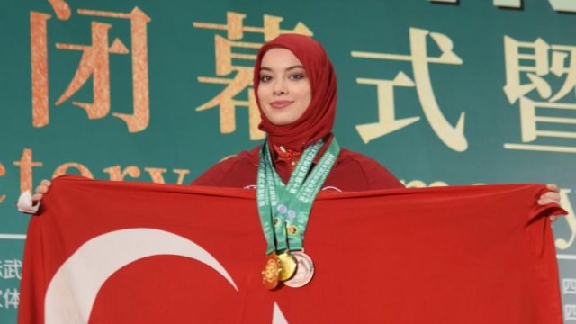 Büyükşehir sporcuları Çin’de Dünya Şampiyonu oldu