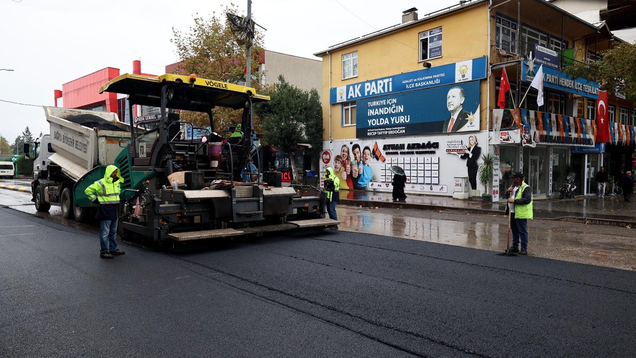 Hendek’in kalbi Şehit Gaffar Okkan Bulvarı’na Büyükşehir dokunuşu