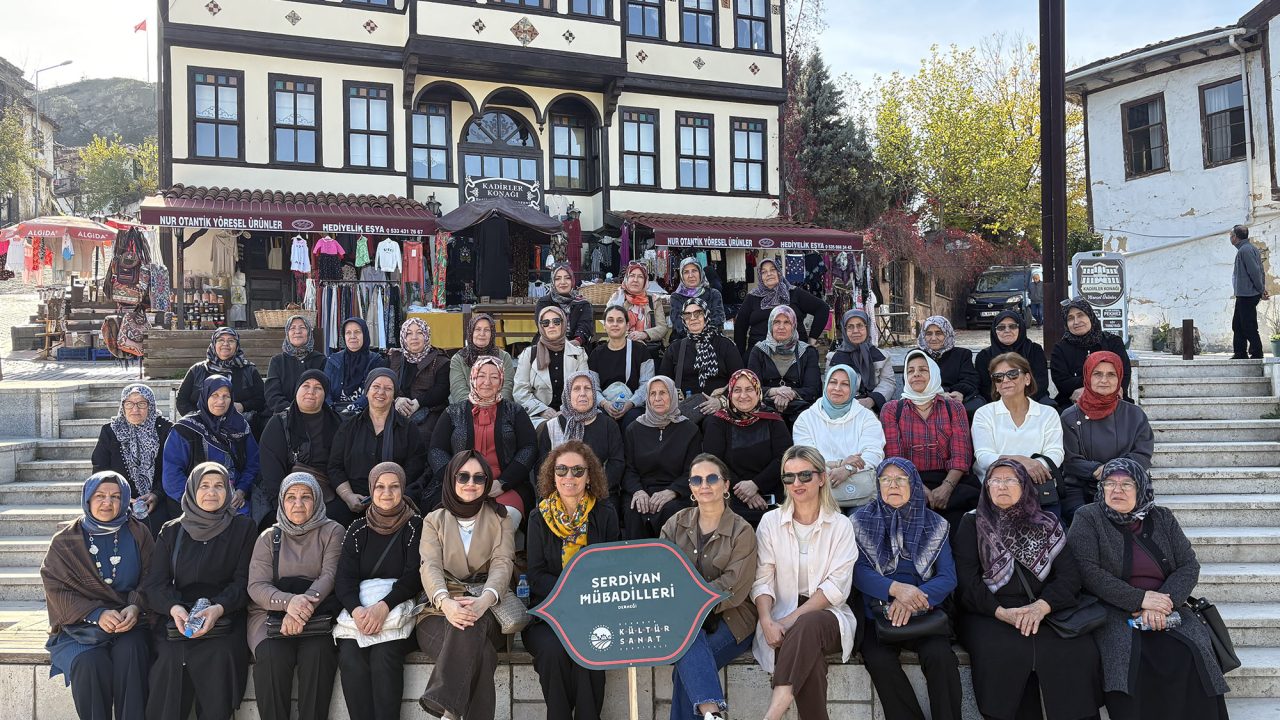Büyükşehir tanıtım gezileriyle tarihe ışık tutuyor
