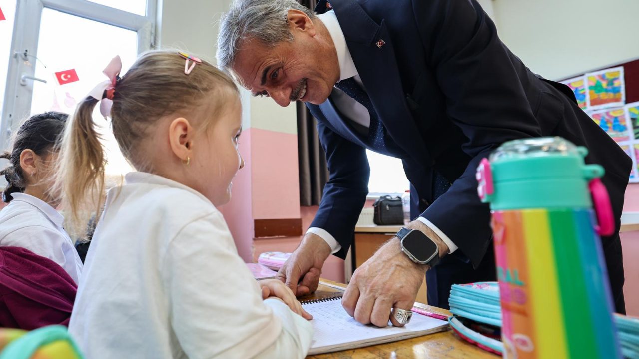 Minik Ravza arkadaşlarına verdiği ‘Yusuf Alemdar’ı getireceğim’ sözünü tuttu