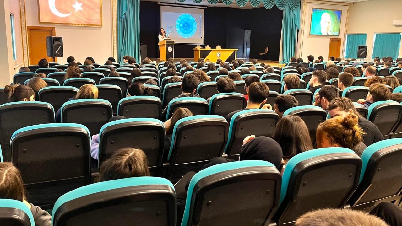 Büyükşehir’den gençlere iklim ve sıfır atık bilinci