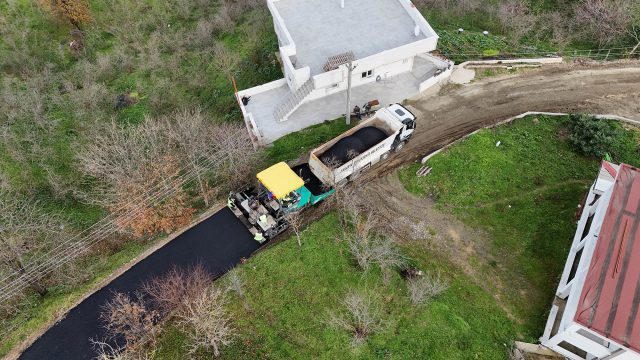 Büyükşehir’den Erenler’de 6 kilometrelik asfalt mesaisi
