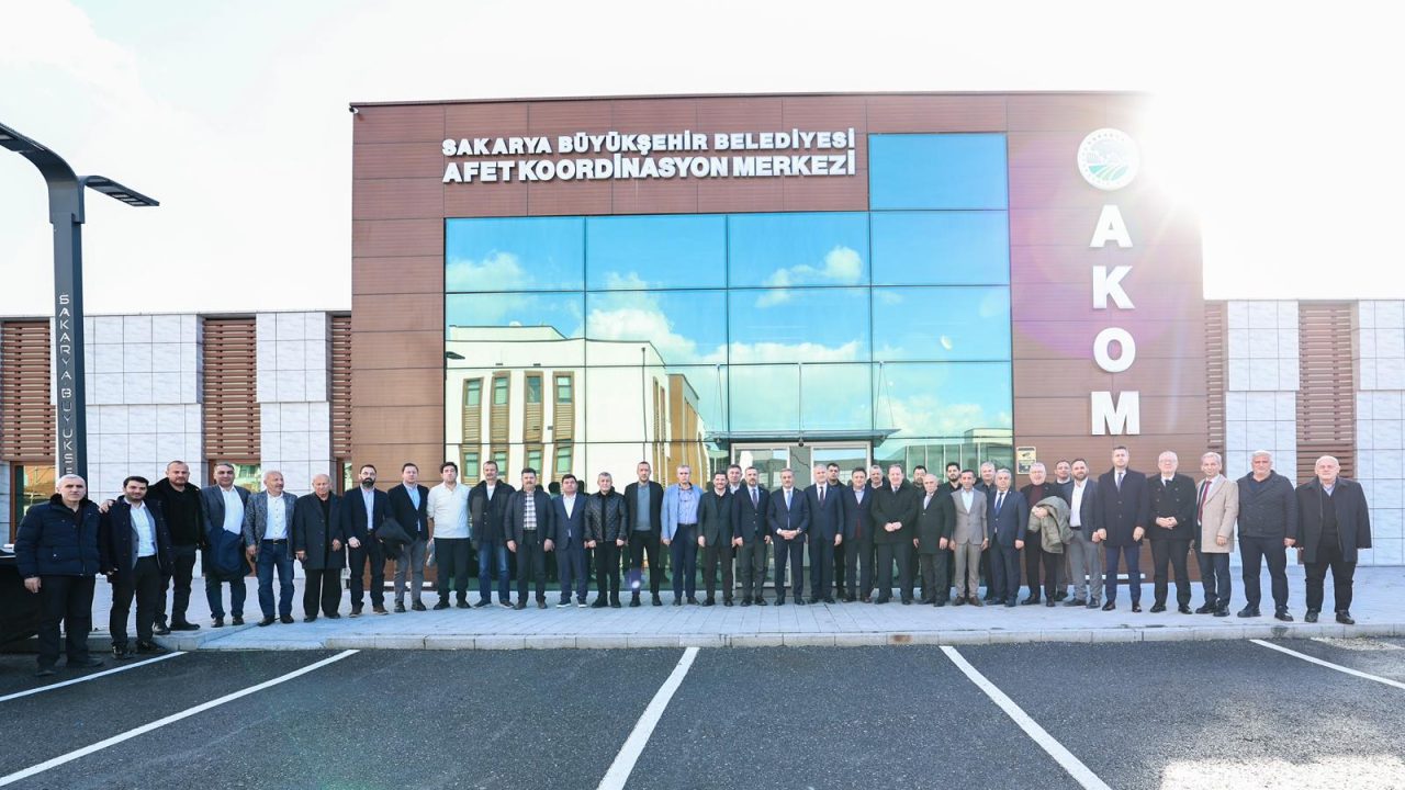 Başkan Alemdar, SATSO ailesiyle buluştu: “Sakarya için hep birlikte çok çalışmaya devam edeceğiz”