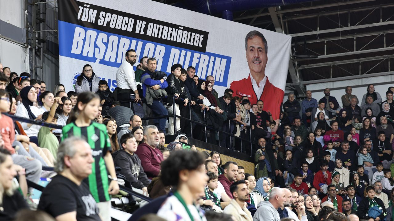 Büyükşehir Basketbol 12’de 12 için parkeye çıkıyor