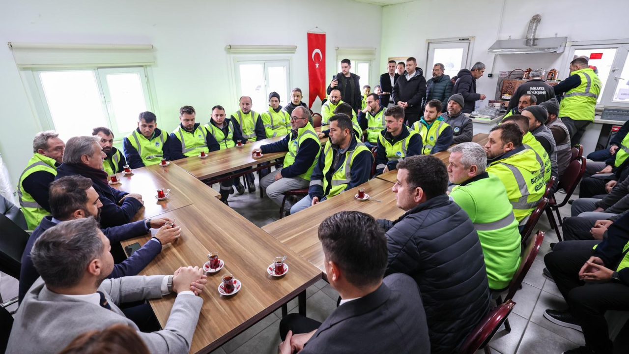 “Özverili çalışmalarınızla şehrin her noktasına ulaşıyoruz”