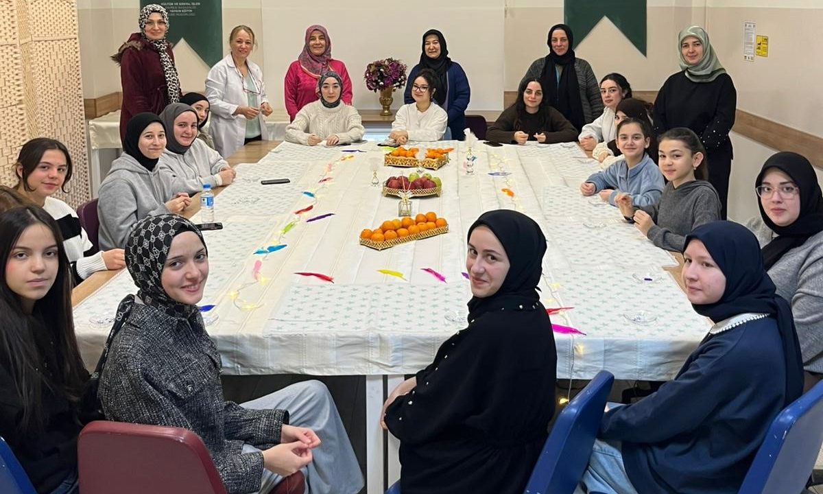 Anne, çocuk ve sanat üçlemesiyle unutulmaz ara tatil