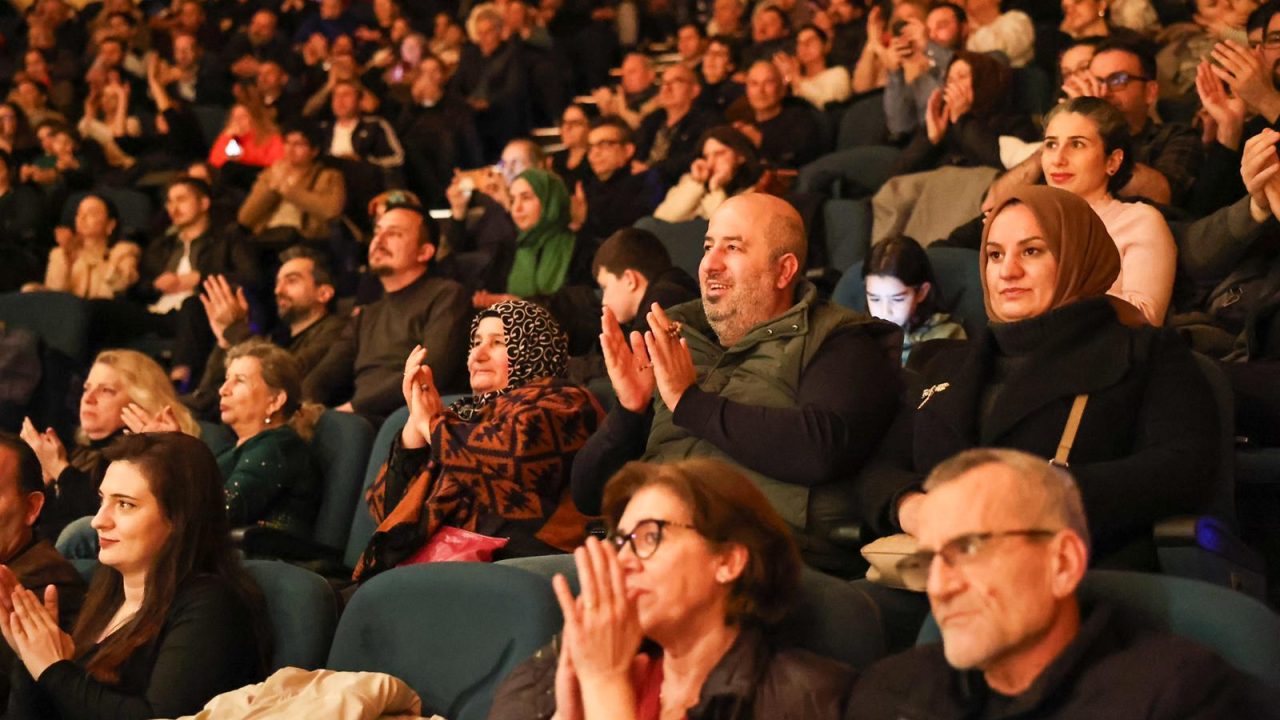 SAMEK Korosu’ndan Türk Sanat Müziği dolu unutulmaz konser