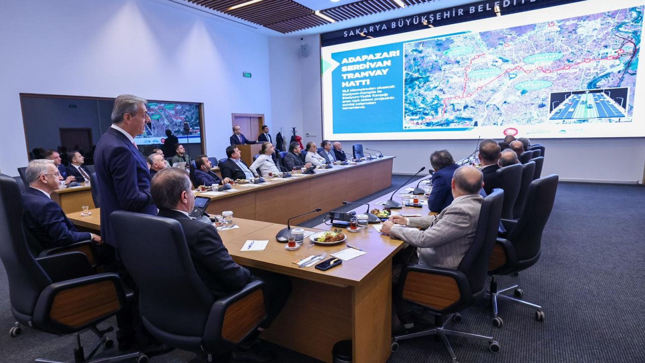 “Sakarya’nın dört bir yanına raylarla ulaşmak istiyoruz”