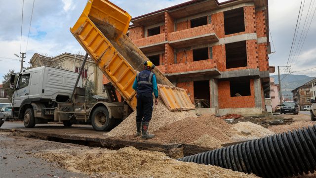 Yeni yağmur suyu hattı ile Elperek Mahallesi yoğun yağışlara karşı güvende