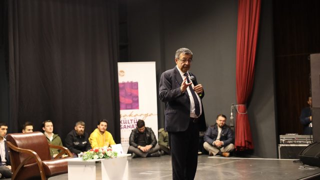 Hayati İnanç Sakarya’da: “Geçmişin en derin hatıraları Ramazan’a aittir”