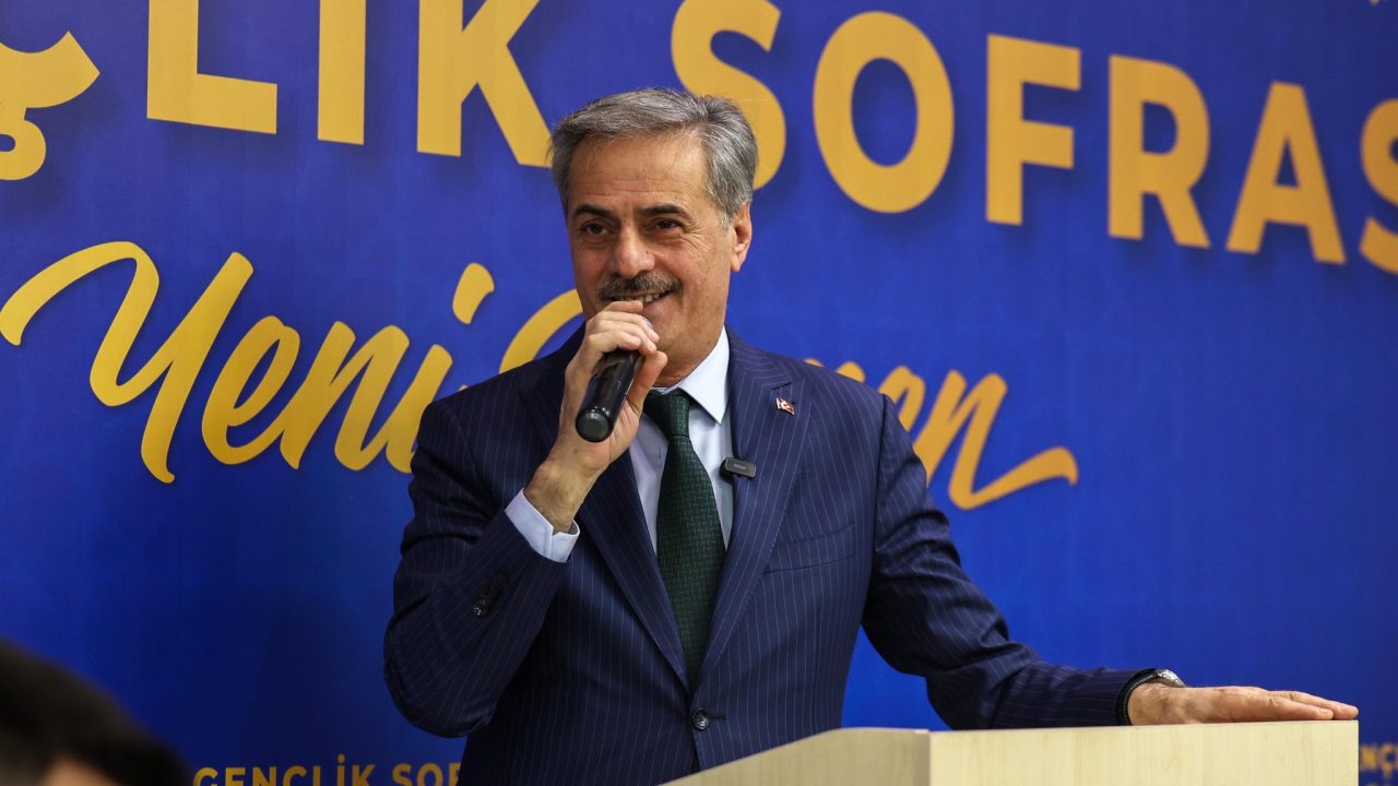 Başkan Yusuf Alemdar gençlere buluştu: “Gayemiz her alanda daha güçlü bir Sakarya’nın inşasıdır”