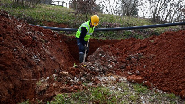 Karasu Kuyumcullu’nun içme suyu geleceği 8 kilometrelik hatla güvence altına alındı