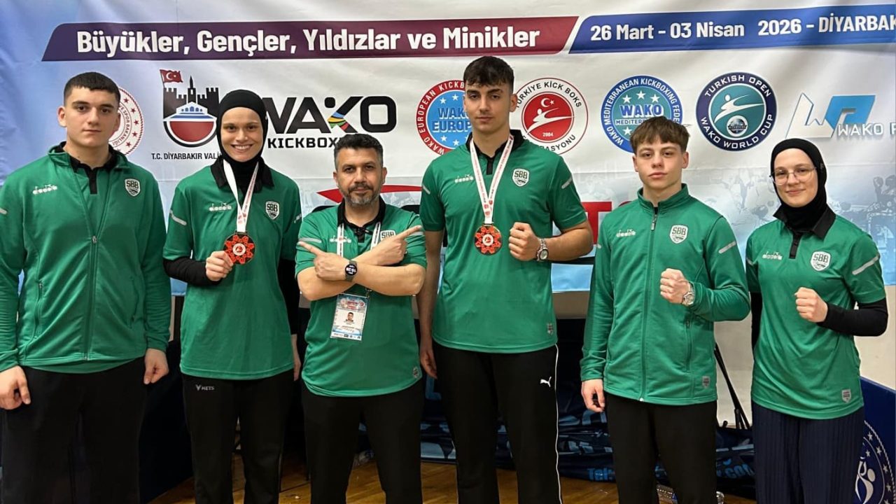 Büyükşehirli Kick Boksçular Diyarbakır’da zirveye uzandı, hedef Milli Takım