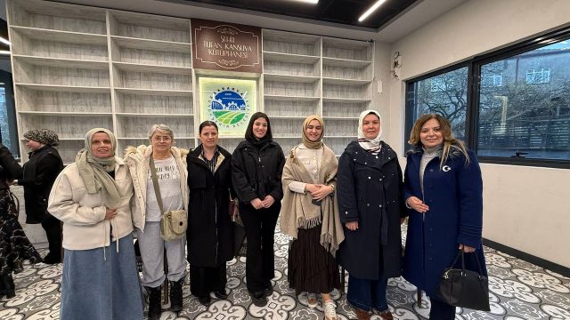Büyükşehir’in “Kadın Kadına” projesi Kocaali’de devam etti