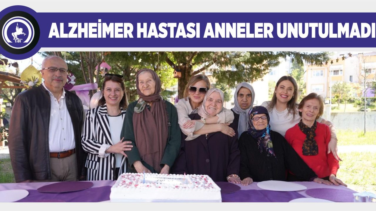 ALZHEİMER MERKEZİ’NDE ANNELER GÜNÜ ETKİNLİĞİ