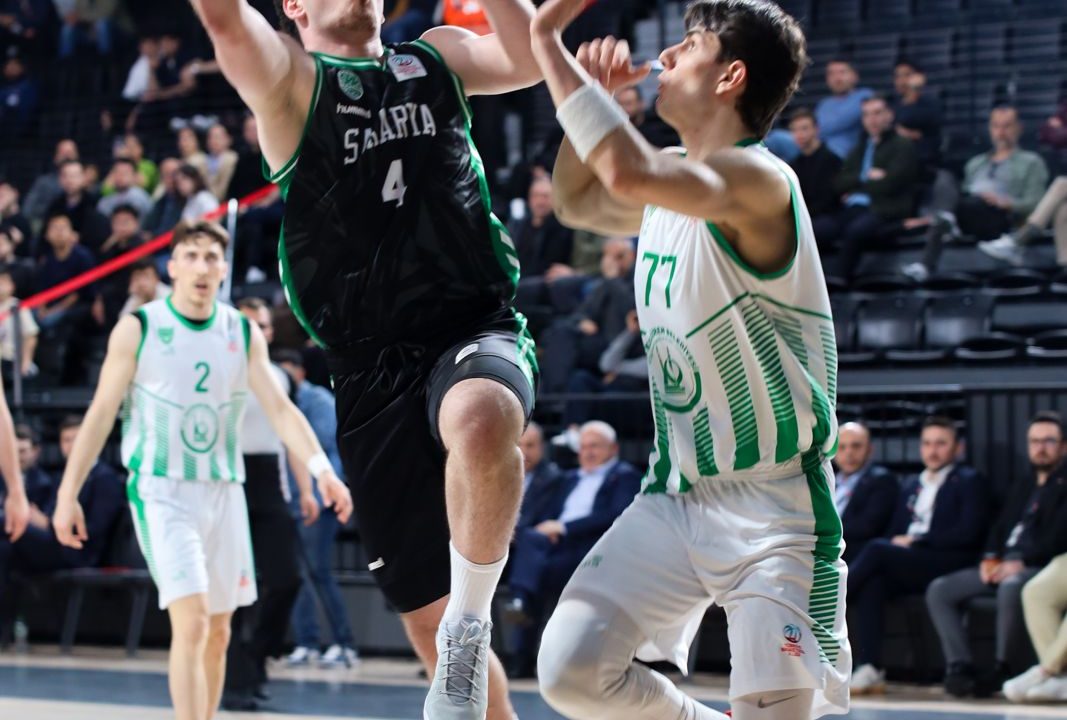 Şampiyon Büyükşehir Basketbol!