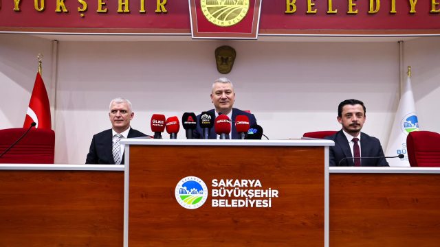 Sakarya’nın yarınları için 57 gündem Büyükşehir meclisinden geçti