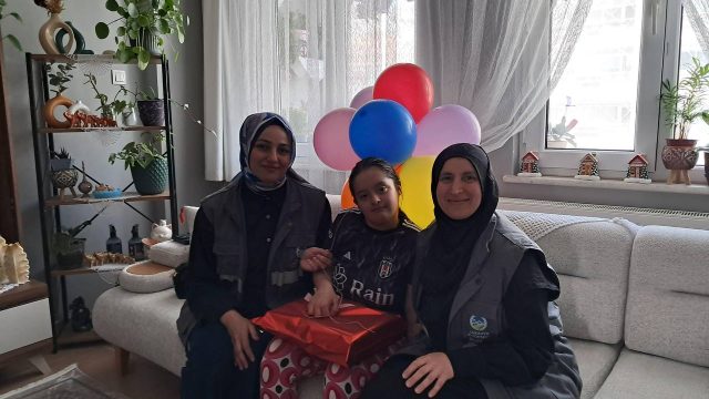 Büyükşehir’den özel bireylere doğum günü sürprizi