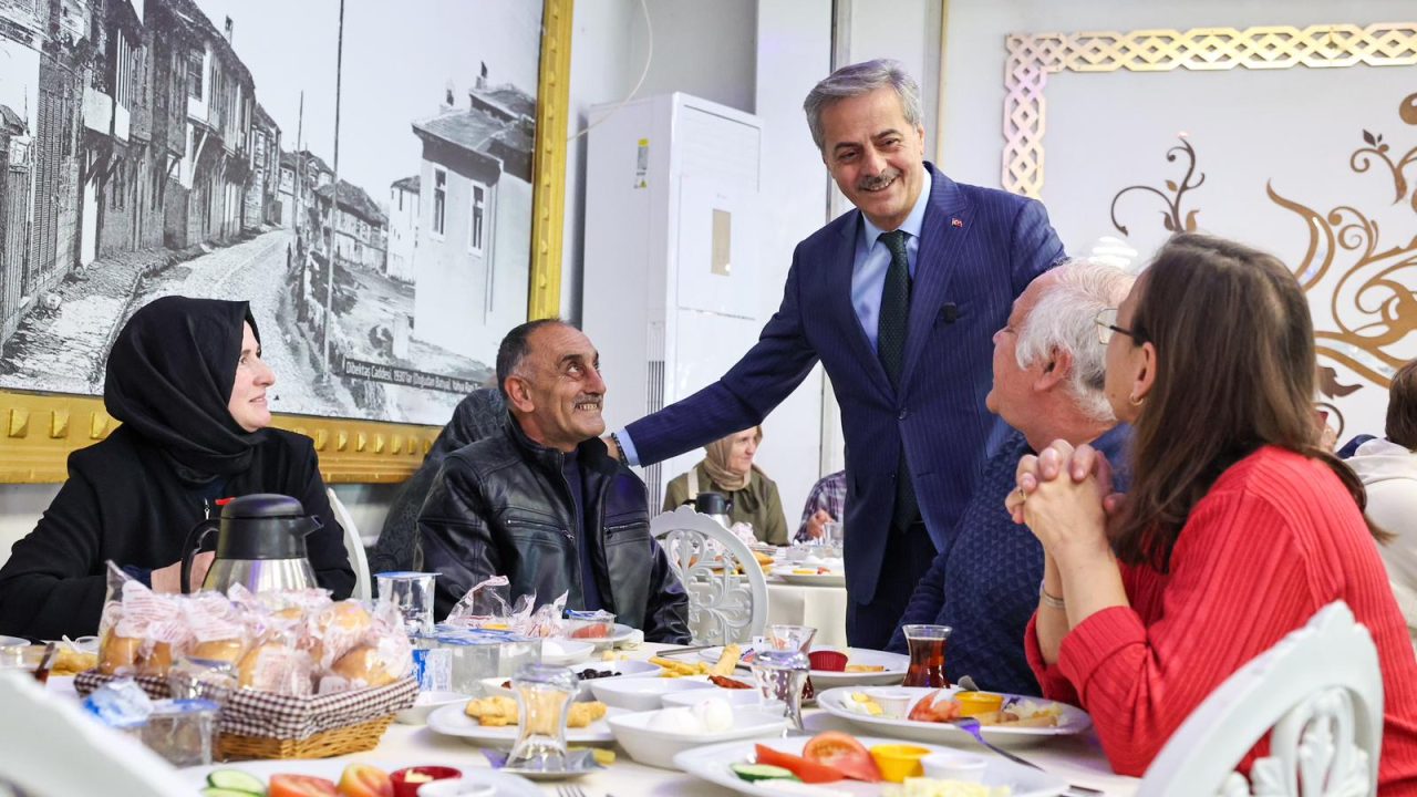 Yusuf Alemdar YADEM sakinleri ve çiftlerle aynı sofrada: “Aile, her şeydir”
