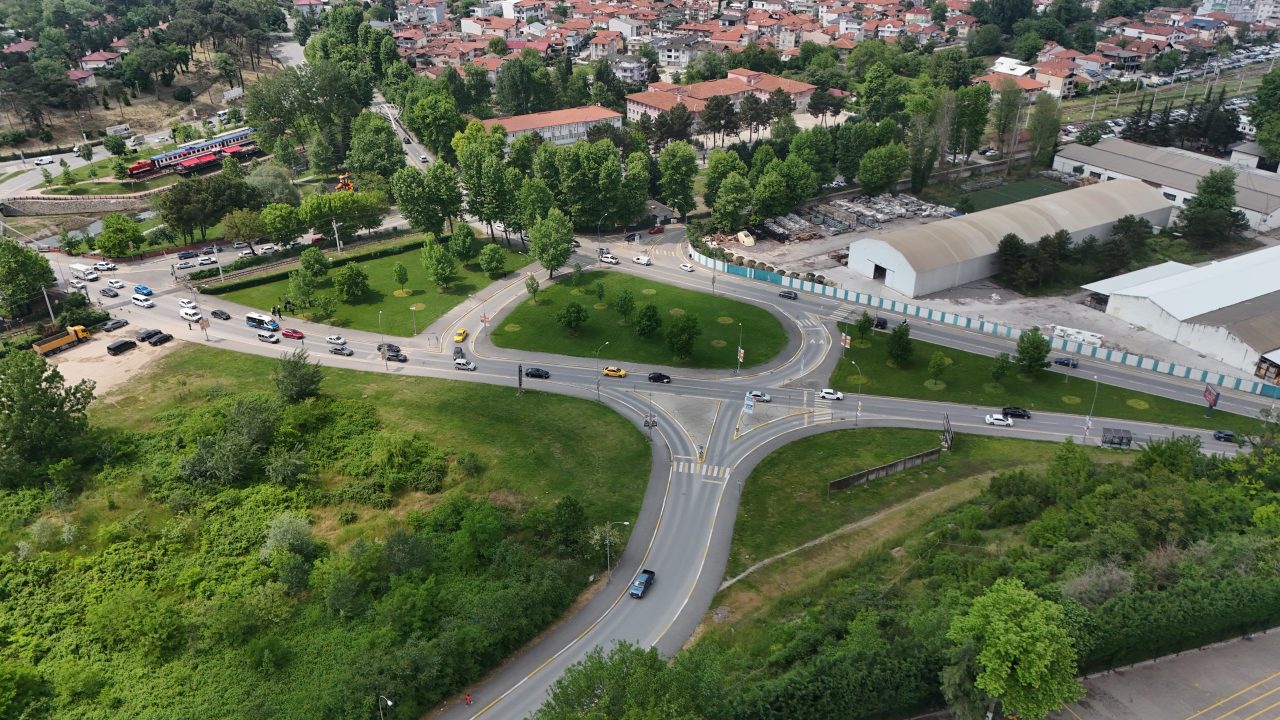 Mithatpaşa’da köprülü kavşak projesiyle ulaşım kesintisiz sağlanacak