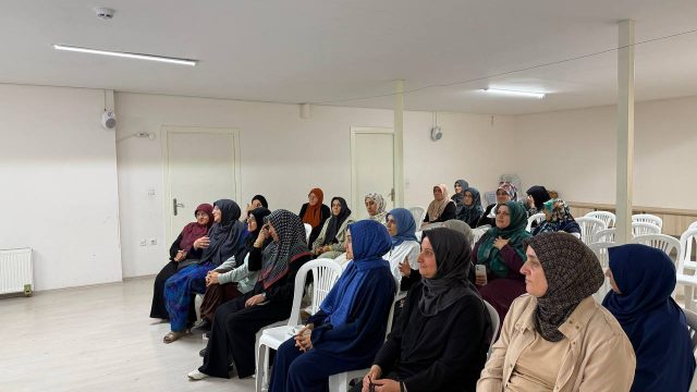 Büyükşehir’den Akyazı’da kadınlara rehberlik eden buluşma