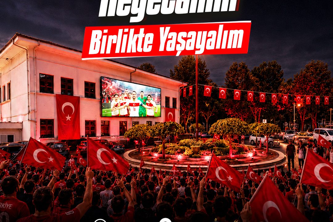 Dev ekran kuruldu: Sakarya Ay Yıldız için bu meydanda tek yürek olacak