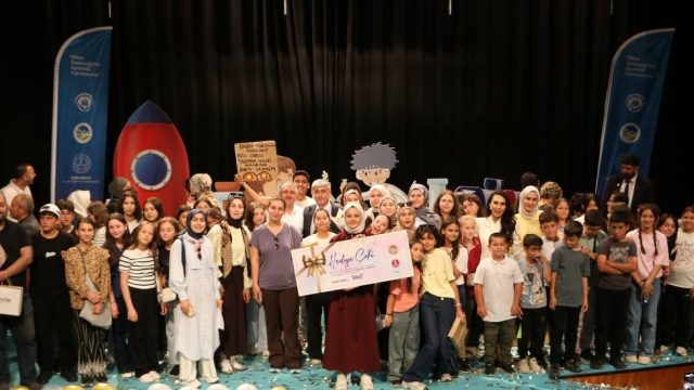 Bilim çocukları ödüllerine kavuştu