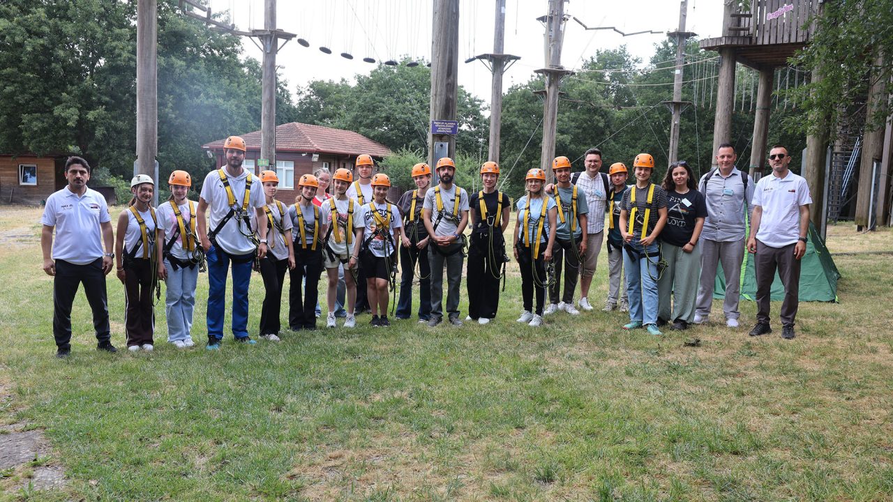 Macera Park’ta uluslararası buluşma: Erasmus öğrencileri doğayla öğrenmenin keyfini yaşadı