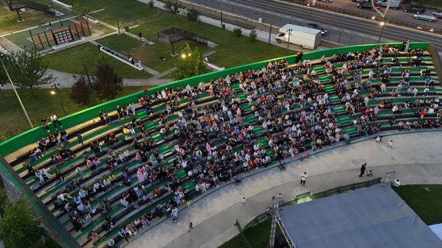 90’lar pop konseri Millet Bahçesi’nde nostalji rüzgârı estirdi