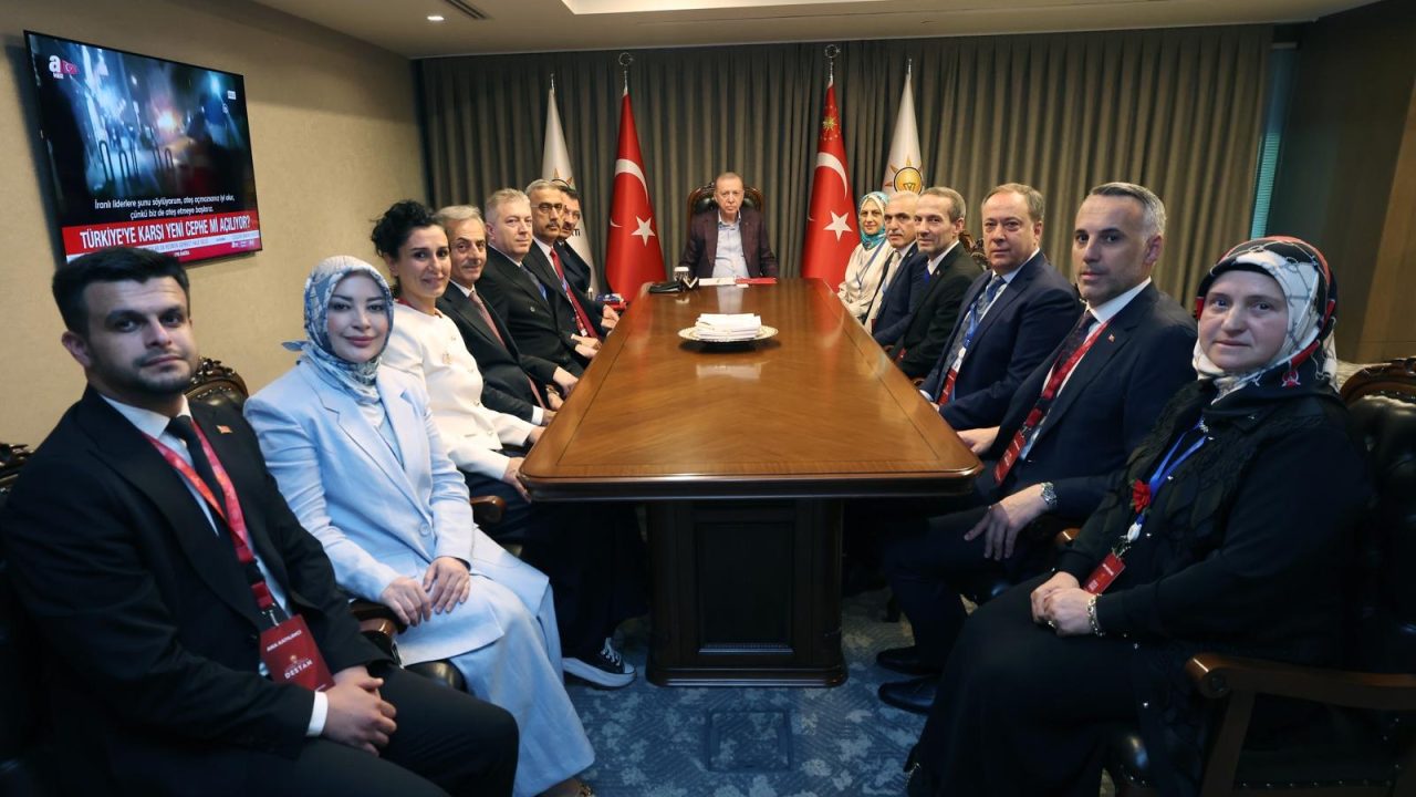 Cumhurbaşkanı Erdoğan, Sakarya heyetini kabul etti