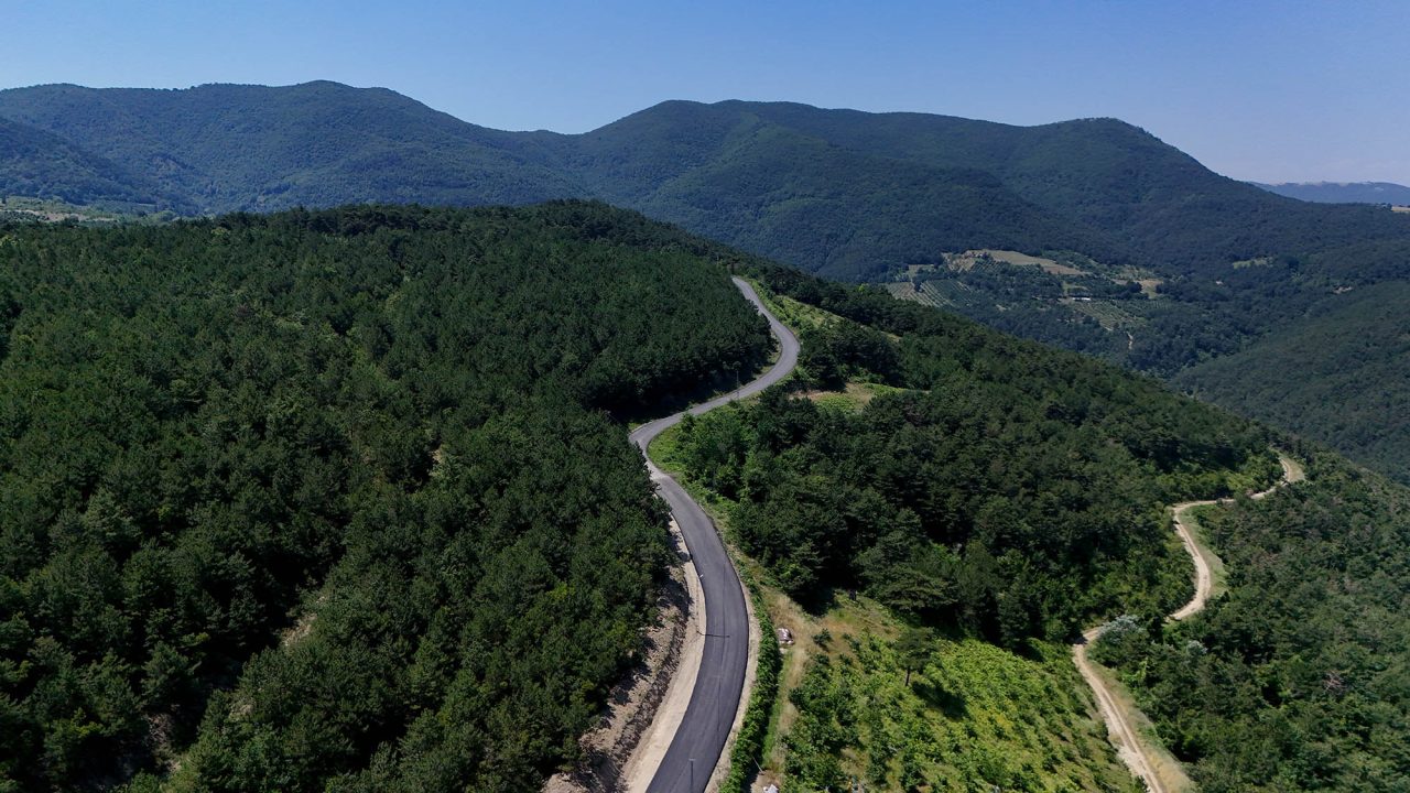 Geyve’deki 6 kilometrelik güzergâh Büyükşehirle sil baştan yenileniyor