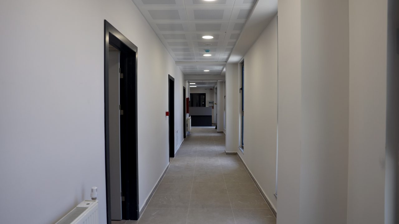 Arifiye Gençlik Merkezi ve Yüzme Havuzu’nda son viraj