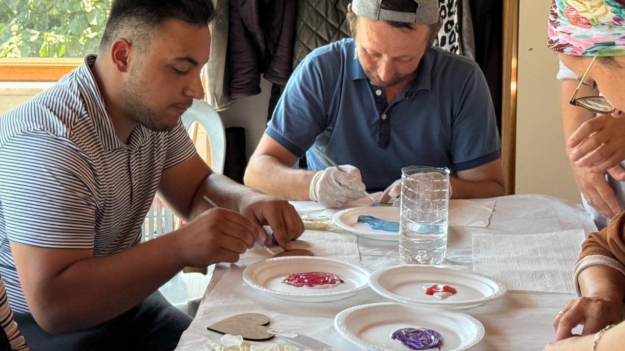 Gezici Umut Atölyesi özel bireylerle Karasu ve Söğütlü’de buluştu