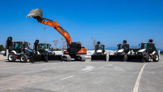 SASKİ filosuna 6 yeni iş makinesi ekledi