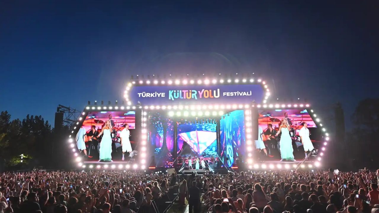“Sakarya’mızın festivale gösterdiği ilgi Türkiye’ye örnek oldu”
