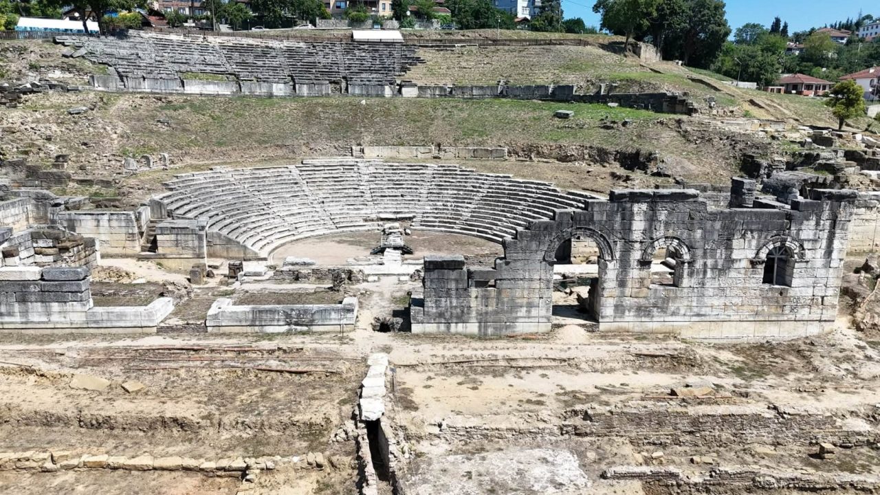 BİRİMLERİN KAZI MESAİSİ SÜRÜYOR