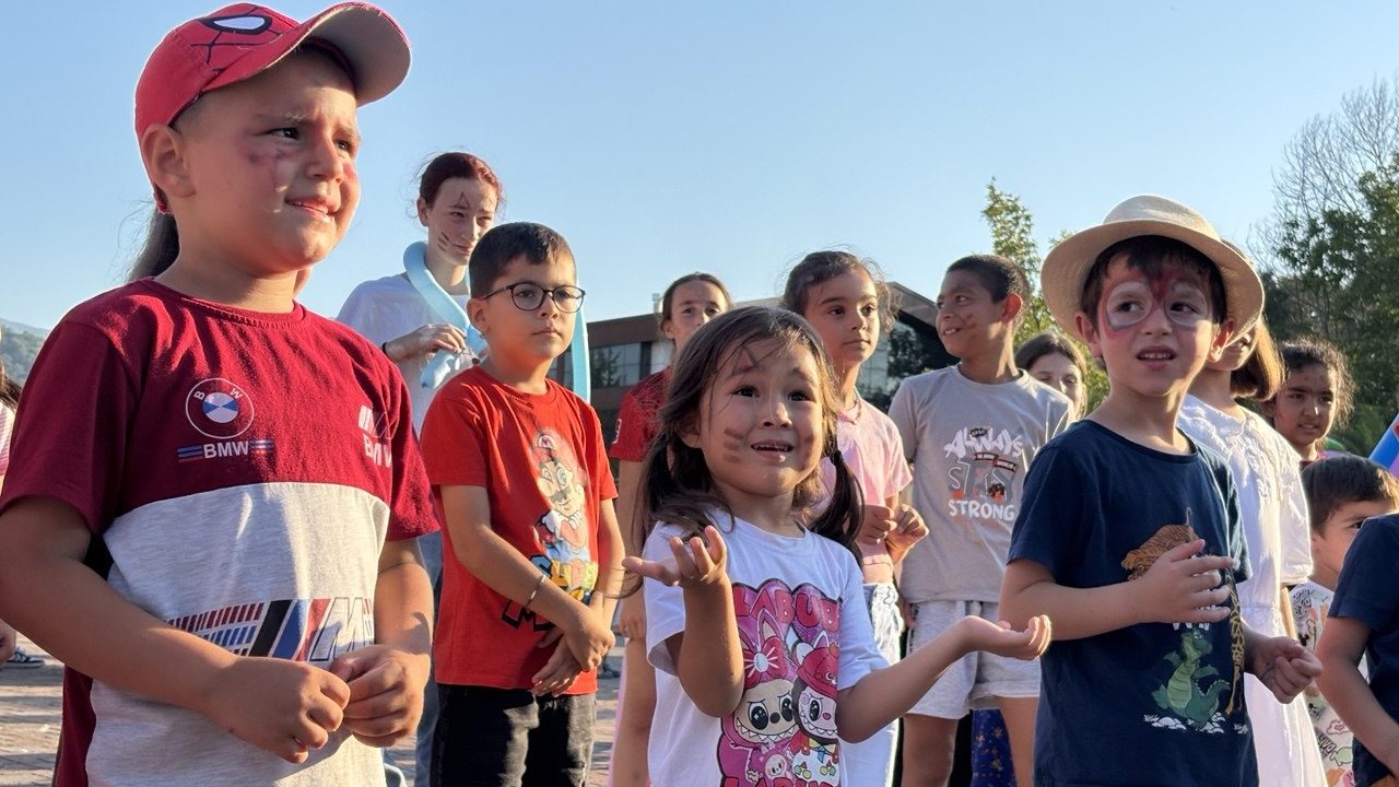 Büyükşehir’in yaz etkinlikleri çocuklara neşe dolu anılar bırakıyor