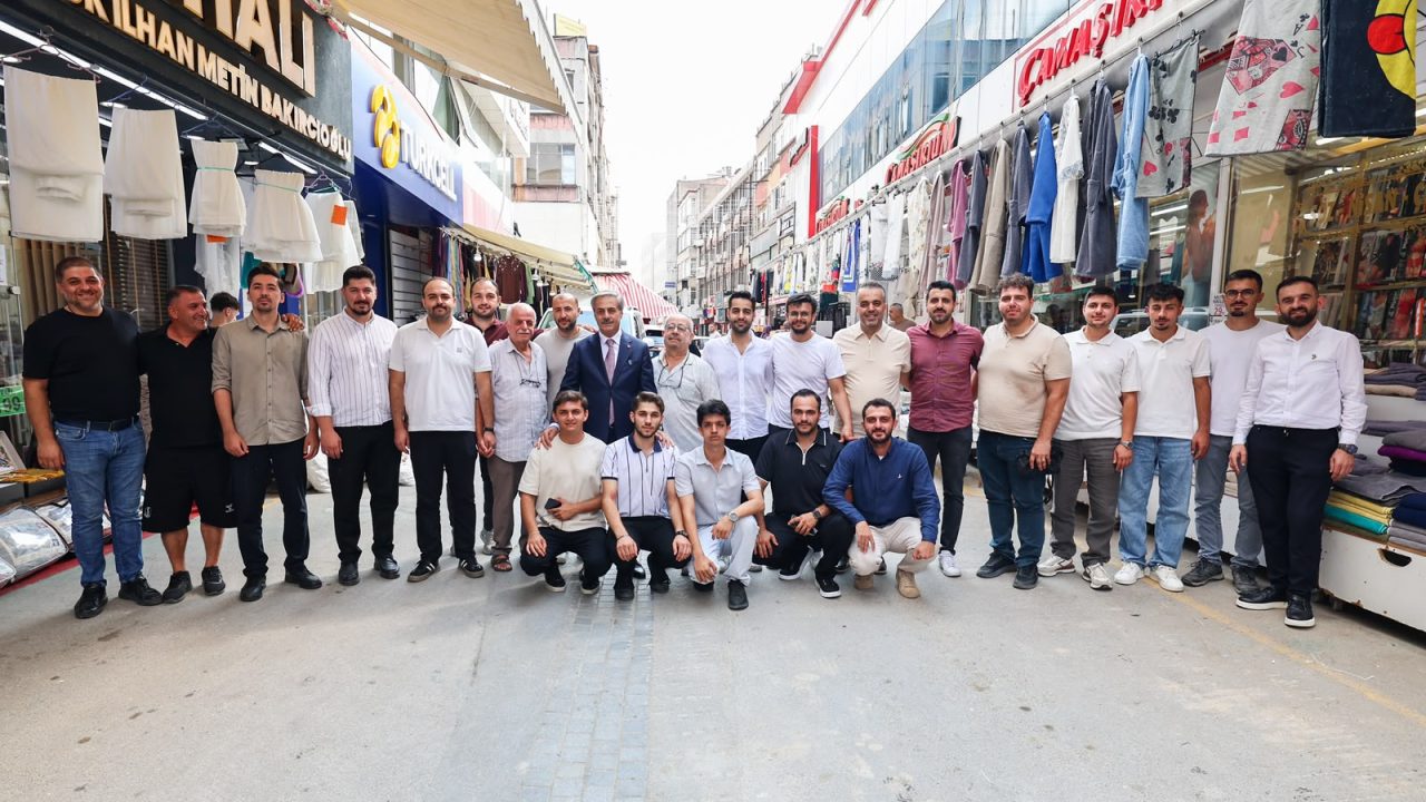 “Ulaşımda Sakarya’nın geleceğine hizmet edecek projeleri hayata geçiriyoruz”