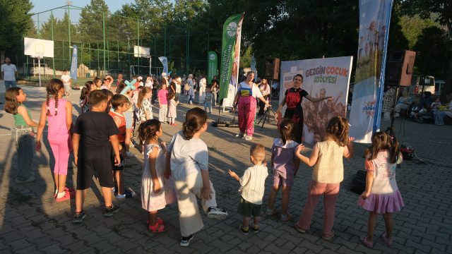 Gezgin Çocuk Atölyesi Taraklı’da çocuklarla buluştu