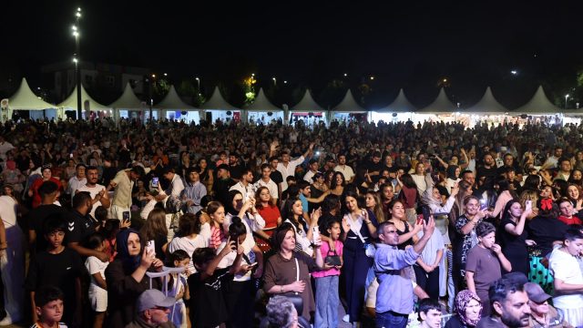 Millet Bahçesi’nde kültürlerin buluştuğu festival renkli finalle tamamlandı
