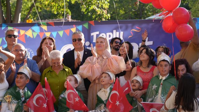 Toplu Sünnet Şöleni Renkli Görüntülere Sahne Oldu