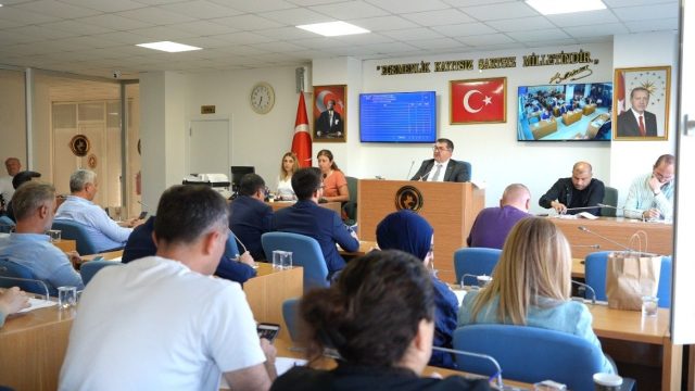 DÜZCE BELEDİYE MECLİSİ TOPLANDI