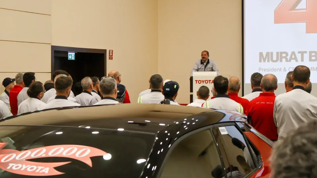 Toyota Türkiye Sakarya’da 4 Milyonuncu Aracını Banttan İndirdi