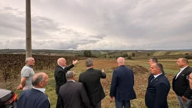 TZOB Genel Başkanı Bayraktar Kaynarca’daki Tarım Alanlarını İnceledi