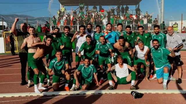Sakaryaspor'dan Maraş'ta galibiyet pozu